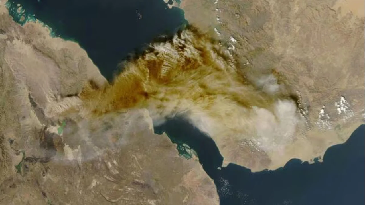Volcanic Ash Over India to Disperse by Evening; Colourful Skies Likely Today